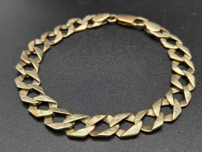 A Vintage 9K Yellow Gold Octagon Linked Bracelet. 16cm. 6.67g. Ref - 3289.