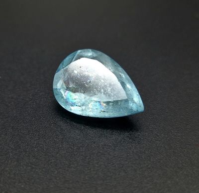 A 6.75ct Natural Aquamarine, in a Pear Shape. Comes with an ITLGR Certificate.