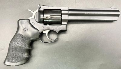 GP100 357 Magnum Revolver, one of the most powerful Hand guns in the World. Comes with 