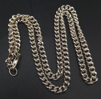STERLING SILVER CURB CHAIN. WEIGHS 29.2G, 50CM IN LENGTH
