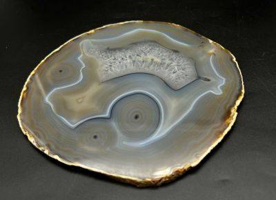 A Circular Cream Grey, Brown and White Large Agate Slice. 17cm diameter.