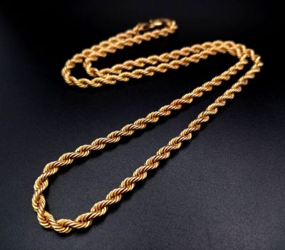 A Vintage 9K Yellow Gold Rope Necklace. 46cm. 4.9g