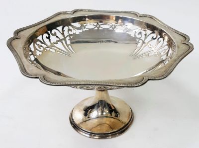 A 1925 Sterling Silver Bowl with Pierced Decoration. Hallmarks for Birmingham. Makers mark of 