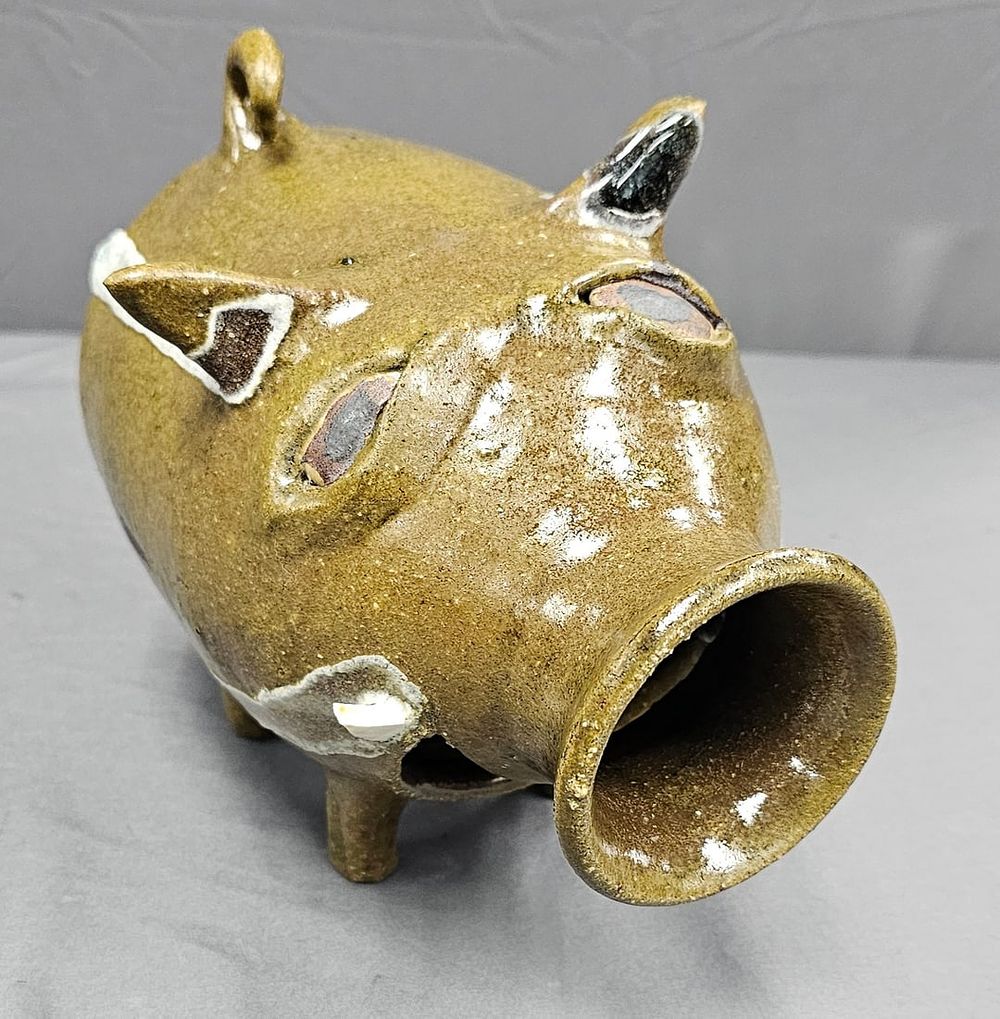 Lot 235: Rare Wayne Hewell #7 Folk Pottery Wild Boar