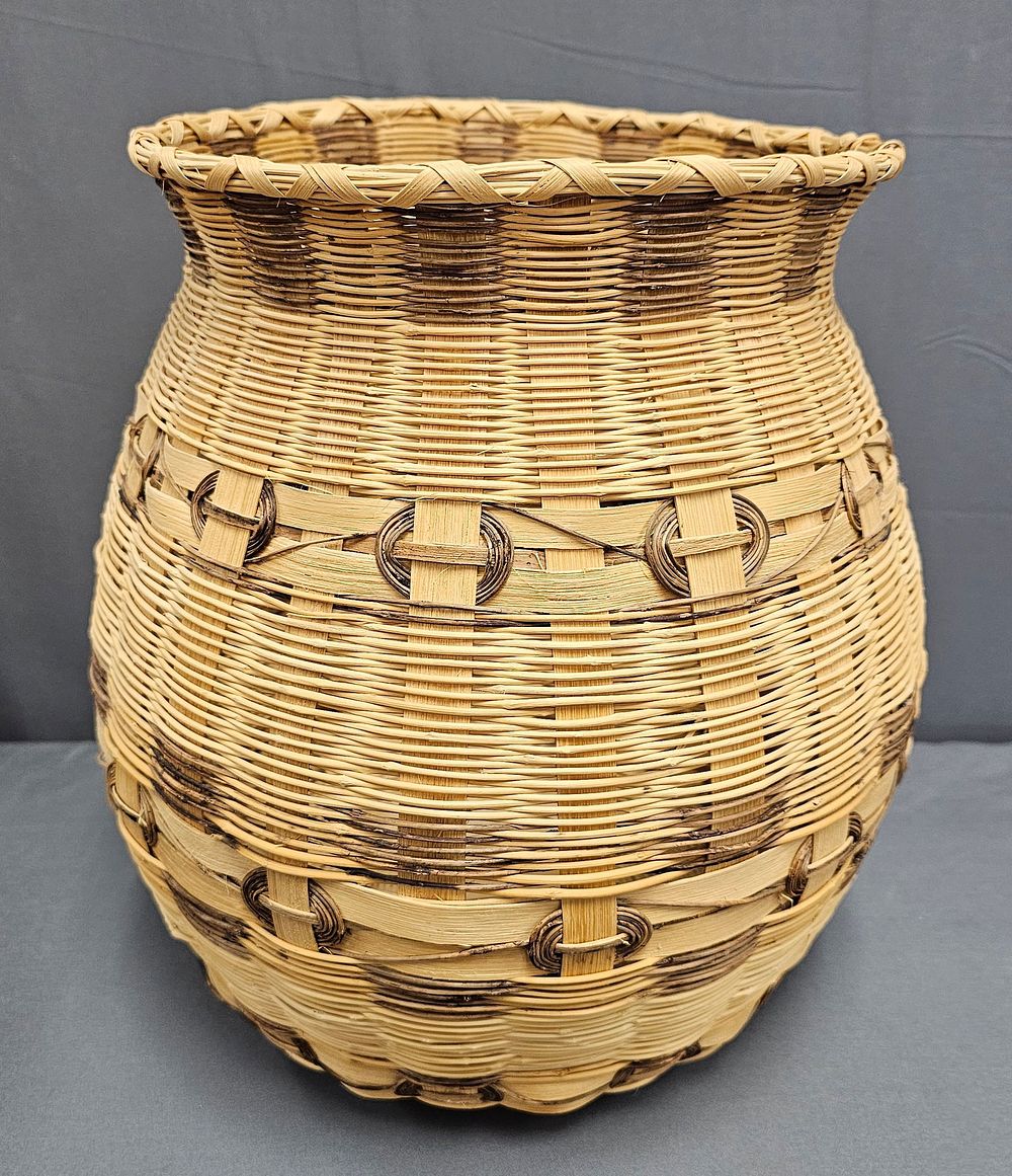 Lot 236B: Fine 1996 Signed Nancy Conseen Cherokee Indian Basket
