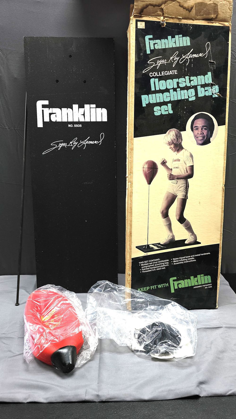 Lot 171: Franklin #5505 Sugar Ray Leonard Punching Bag Set