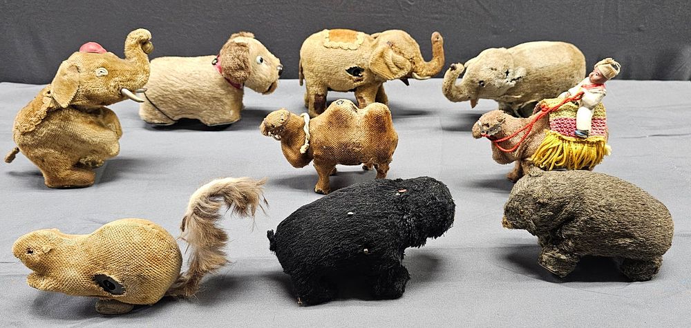 Lot 188: 1950s Japan Mohair Animal Wind Up Toy Lot