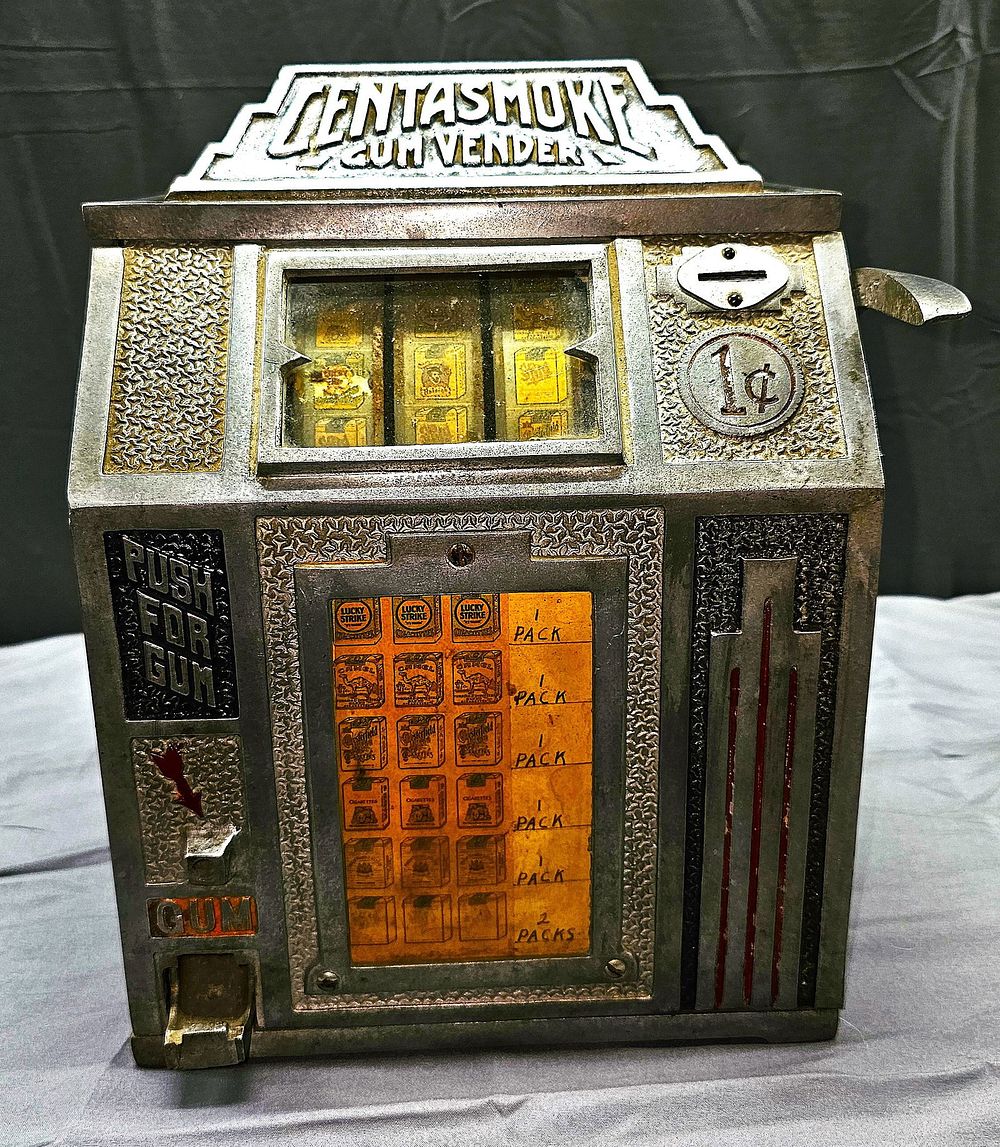 Lot 190: Coin-operated Trade Stimulator - Centasmoke W/Gum