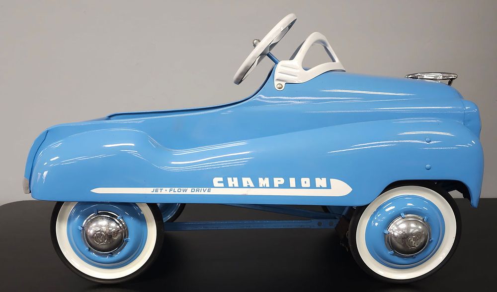 Lot 216: 1940s Murray Champion Pedal Car