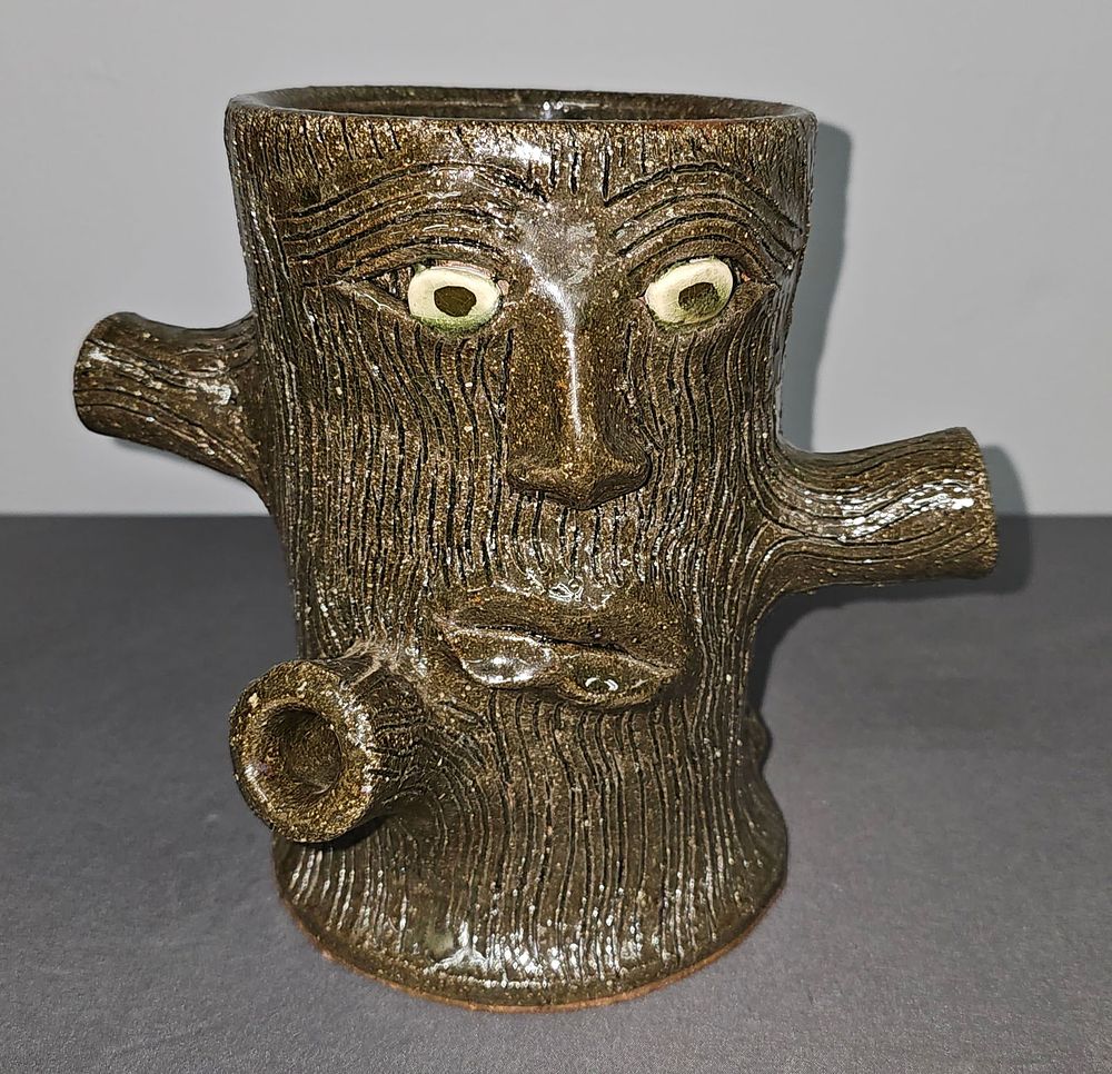 Lot 136: Fine Anita Meaders Face Stump  Vase