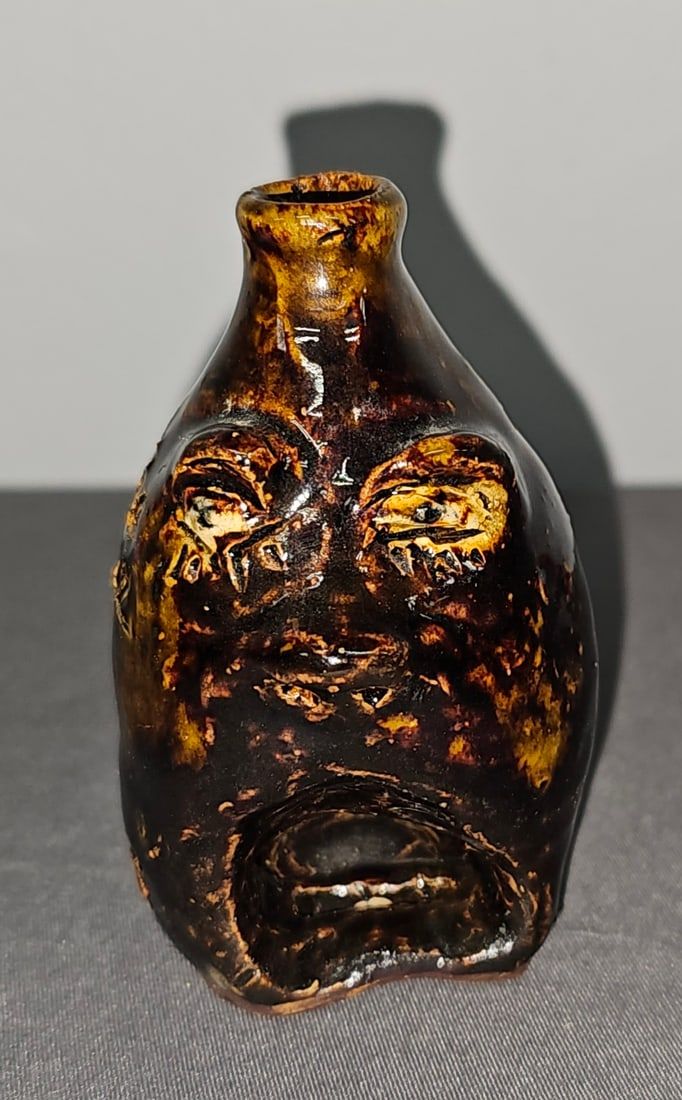 Lot 183E: Rare Marie Rogers Face Jug