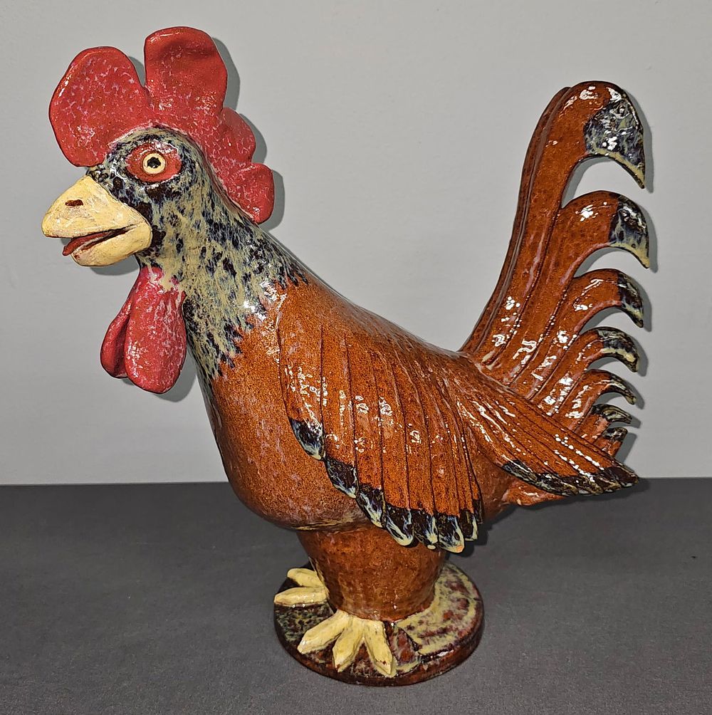 Lot 187: Outstanding Jerry Yarborough "Yardbird" Folk Pottery Rooster #31