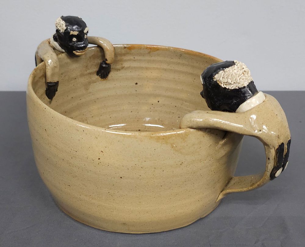 Lot 190: Rare Wilford Dean "Uncle Tom" Folk Pottery Bowl