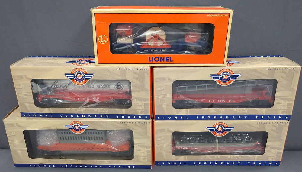 Lot 223: Lionel Rolling Stock Car Lot of 5 (NIB) Lionel Rolling Stock Car Lot of 5 (New In Box) C-9+