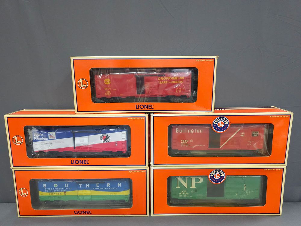Lot 226: Lionel Box Car Lot of 5 (NIB) Modern Era Lionel Box Car Lot of 5 (New In Box) All C-9 1. 6-29257 2.