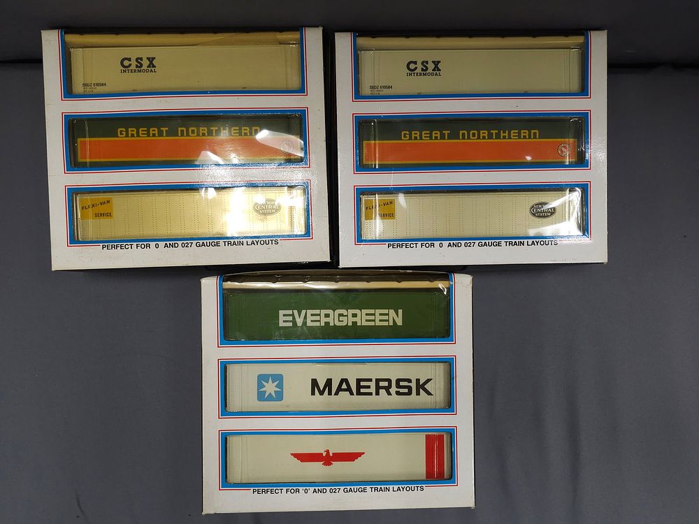Lot 233: Lionel Intermodal Container Lot of 3 (NIB) Modern Era, O Gauge Lot of Lionel Intermodal Container