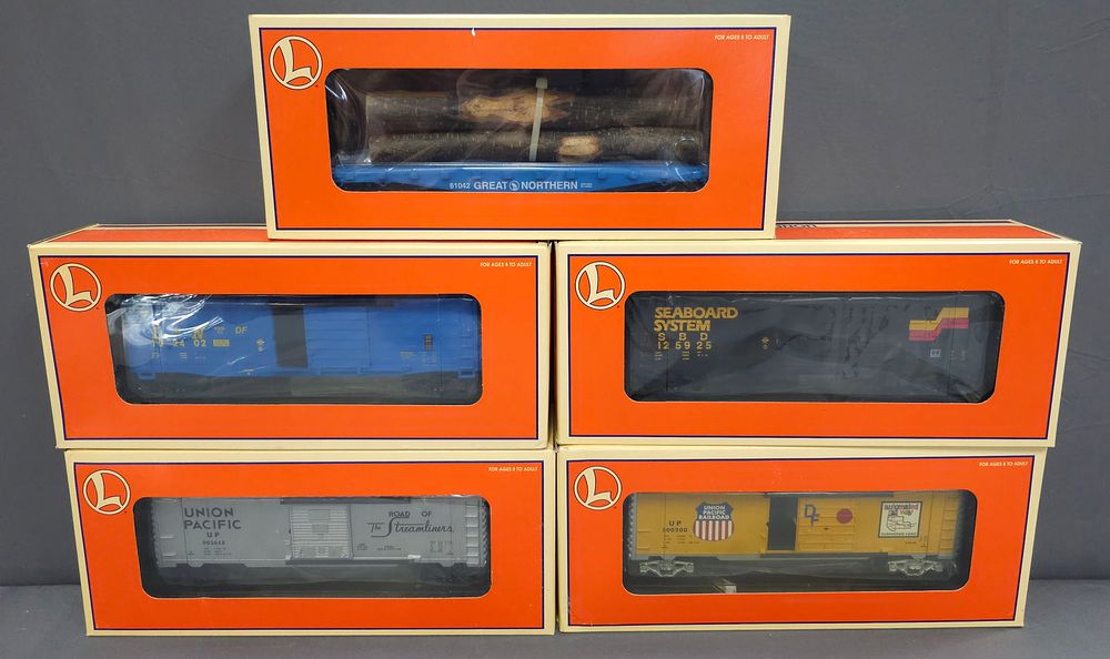 Lot 257: Lionel Box Car Lot of 5 (NIB) Modern Era, O Gauge. Lionel Box Car Lot of 5 (New In Box) 1. 6-15014