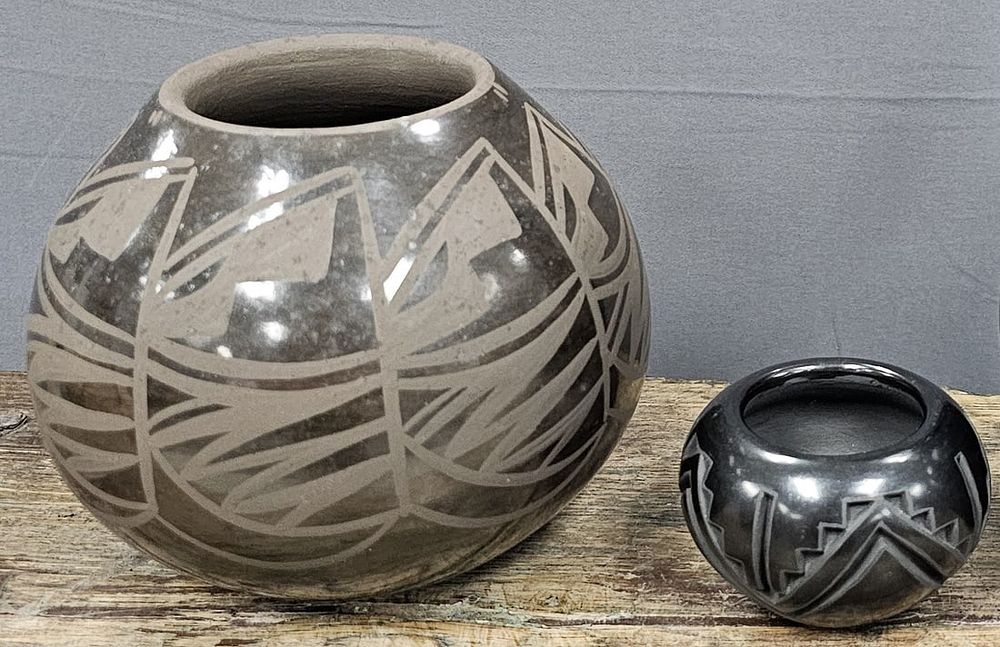 Lot 331: Native American Santa Clara Pottery Lot