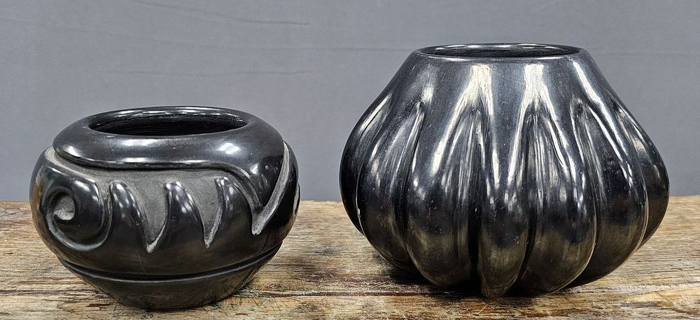 Lot 334: Fine Santa Clara Pottery Lot