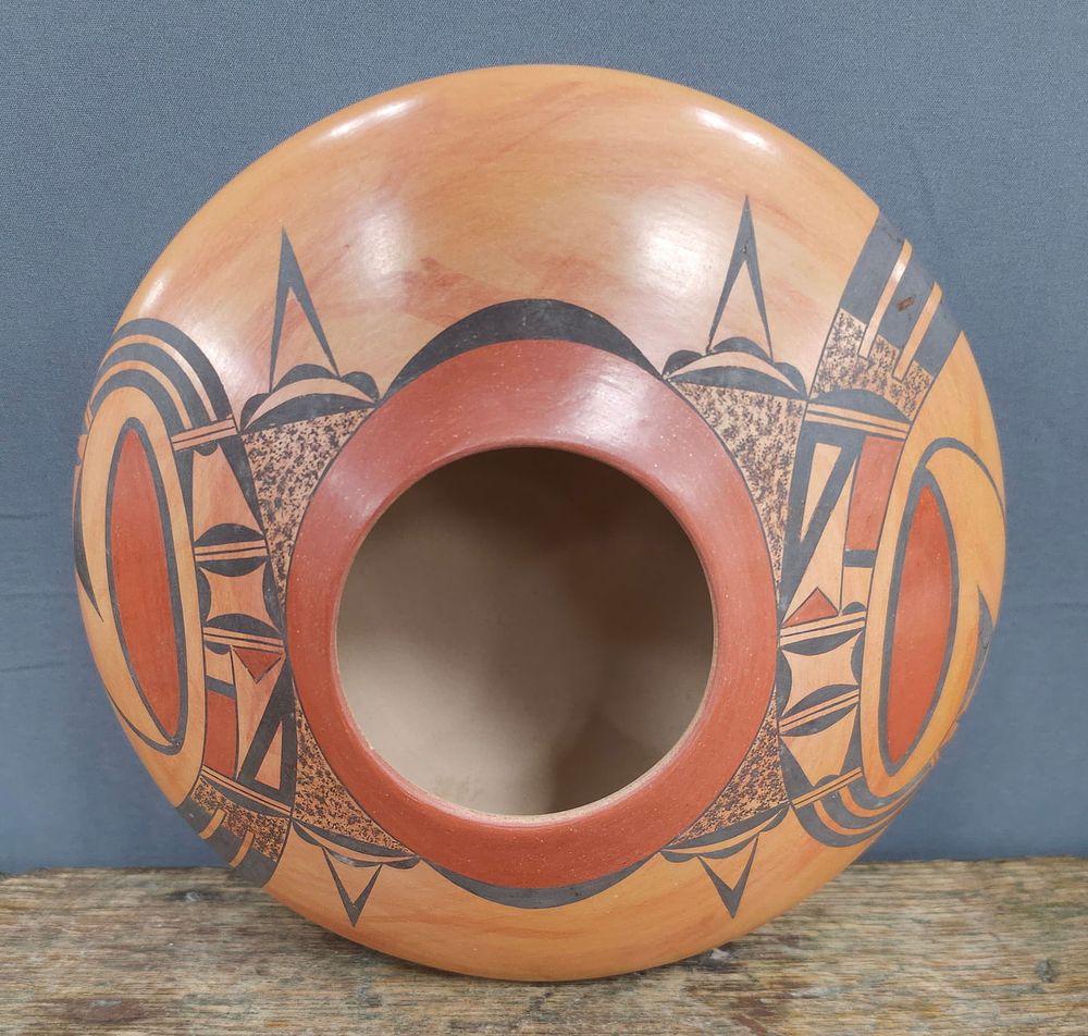 Lot 339: Fine Hopi Polychrome Jar By Steve Lucas
