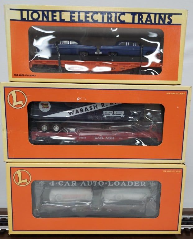 Lot 154: Lionel Cars Lot of Three (NIB)