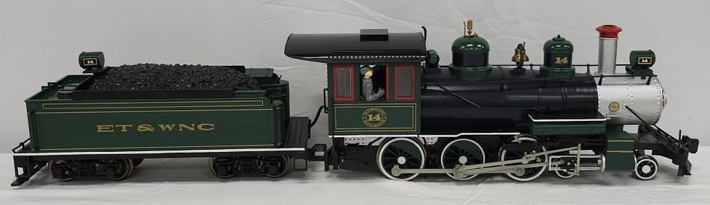 Lot 275: G Scale Bachman ET & WNC Steam Engine and Tender