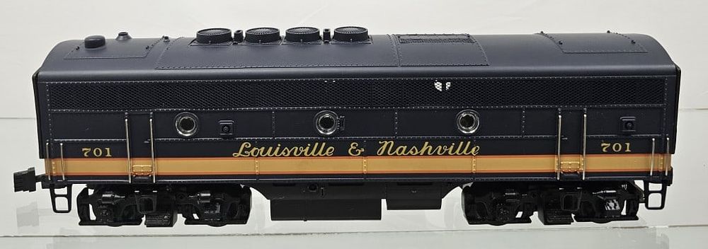 Lot 104: MTH L & N Powered F-3 B Unit Diesel
