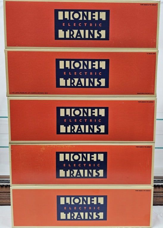 Lot 186: Lionel Madison Passenger Car Set of 5 C-10 (NIB)