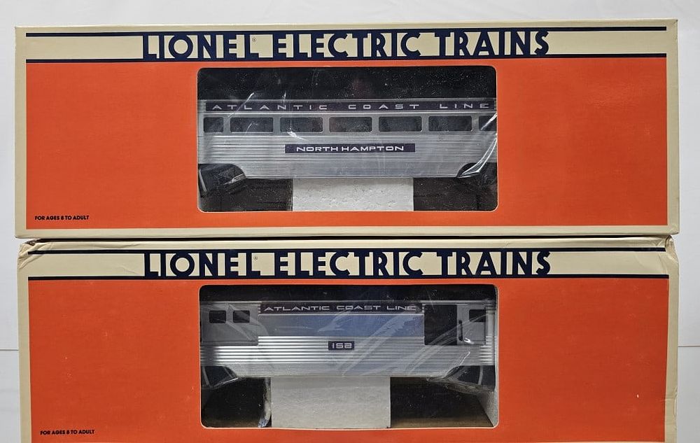 Lot 187: Lionel Alum. Atlantic Coast Lines Passenger Cars