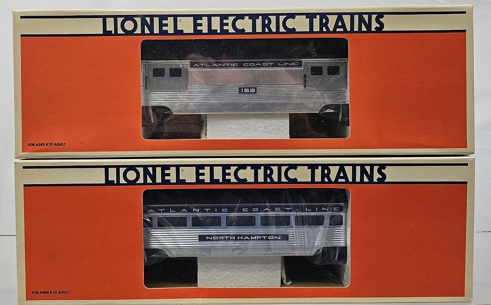 Lot 191: Lionel Atlantic Coast Alum Passenger Car 2-Pack