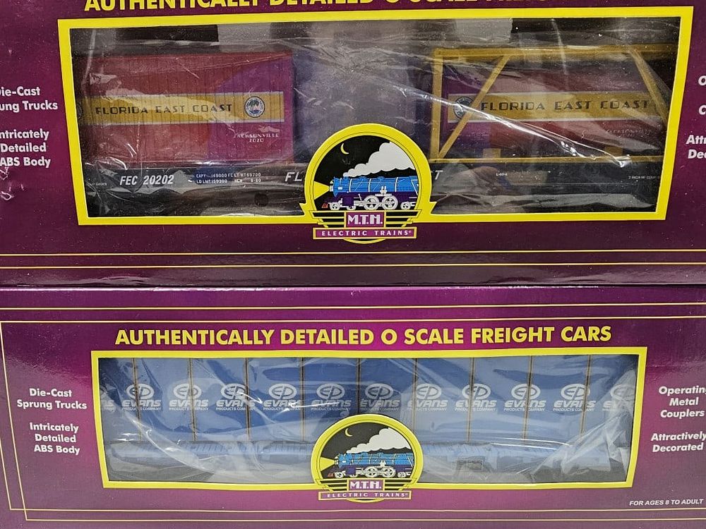 Lot 213: MTH Florida East Coast Rolling Stock Lot of 4 C-10