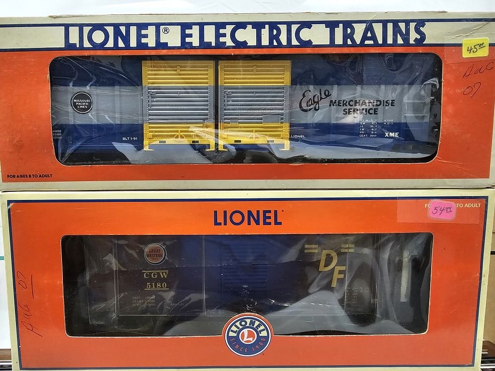 Lot 219: Lionel Box Car & Stock Car Lot of 3