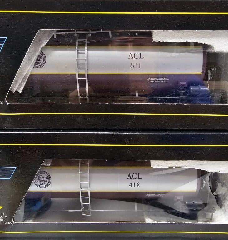 Lot 221: Weaver Atlantic Coast Line Tank Car Lot of 4