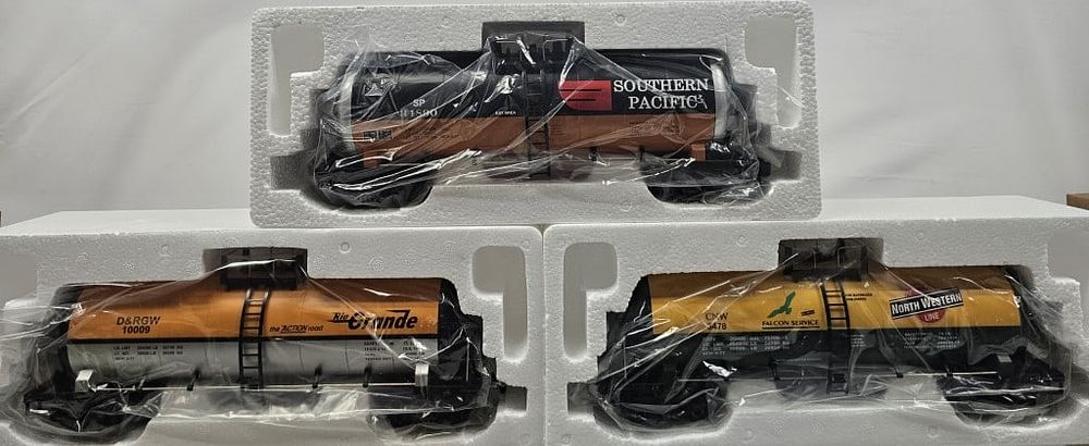 Lot 242: MTH Premier O Scale Tank Car Lot of 3