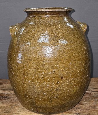 Early Washington Co. Beehive 2gal Jar. Early Washington County Georgia, Beehive Two Gallon Jar. 