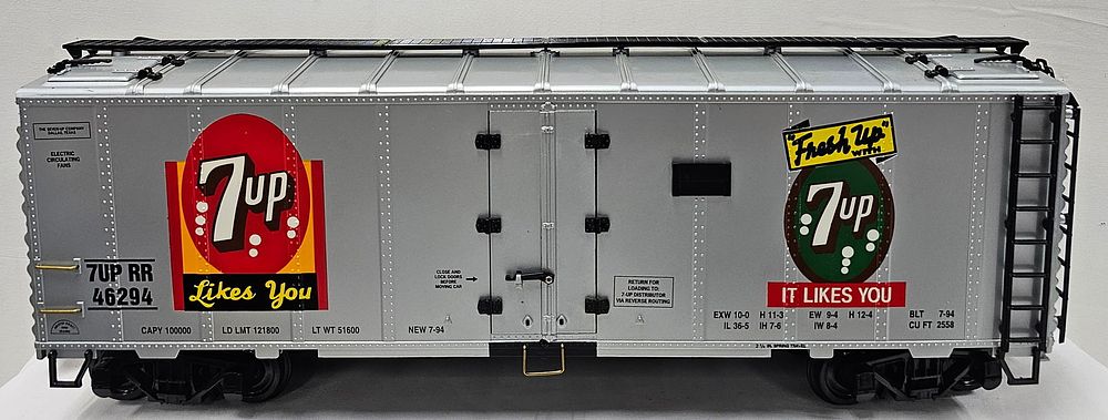 Lot 145: Aristocraft 7-Up Adertising Box Car