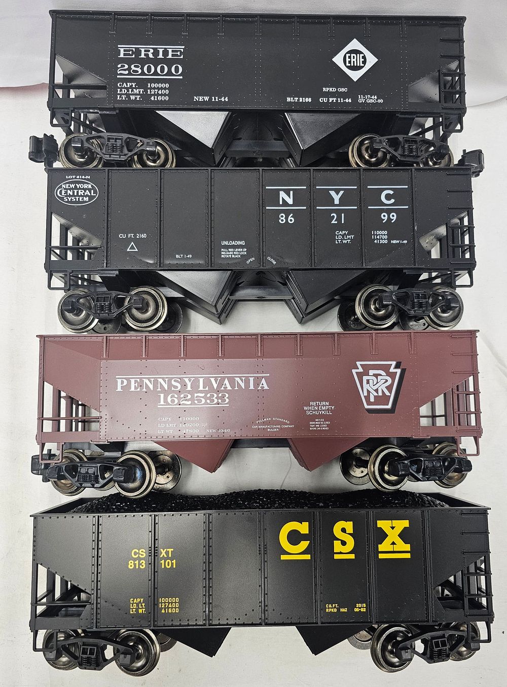 Lot 154: Piko G-Scale 2-Bay Coal Hopper Car Lot of 4