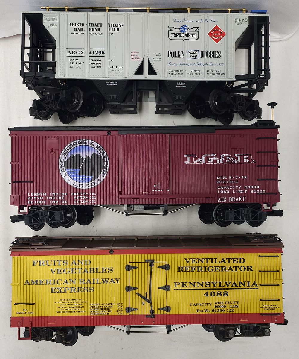 Lot 158: G-Scale Rolling Stock Car Lot of 3