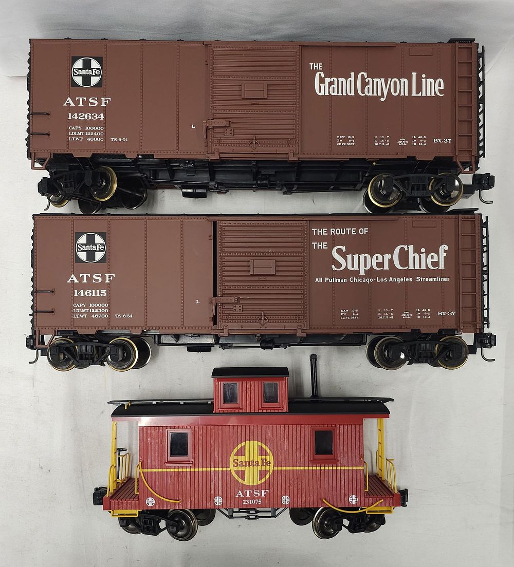 Lot 159: Santa Fe Aristo-Craft & Piko G-Scale Car Lot of 3