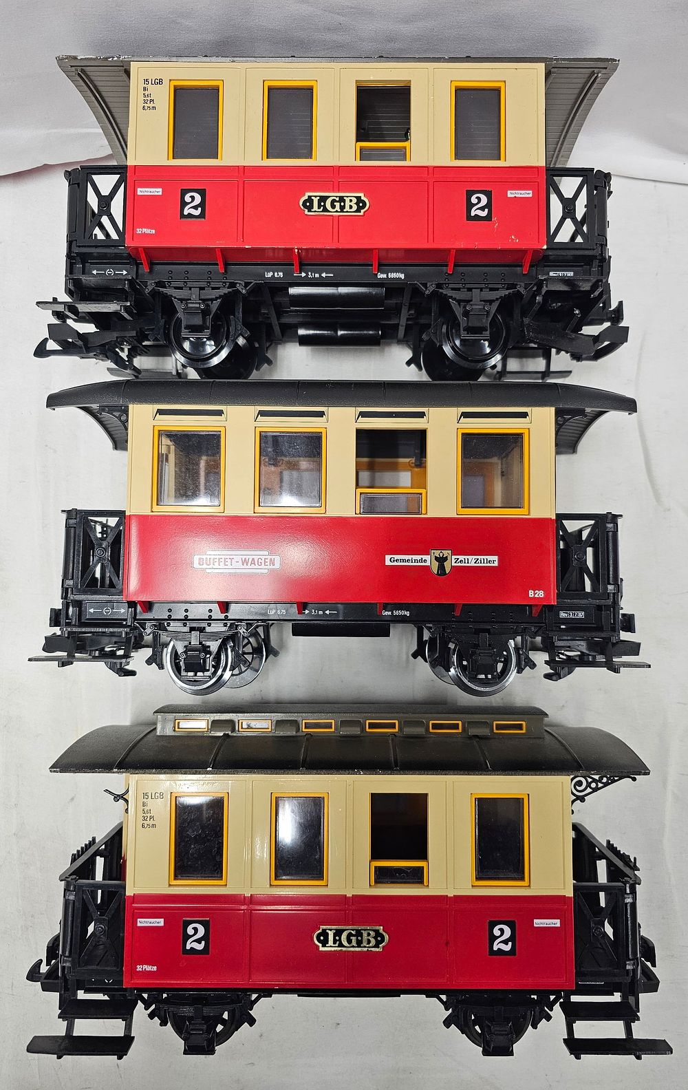 Lot 169: LGB G-Scale Passenger Car & Buffett-Wagen Lot of 3
