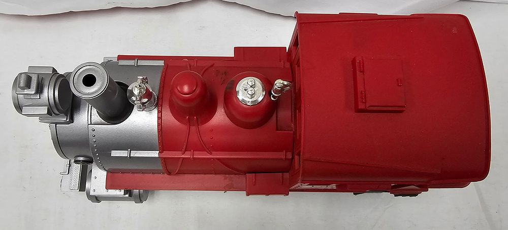 Lot 194: Lionel #5104 G-Scale Sante Fe Engine