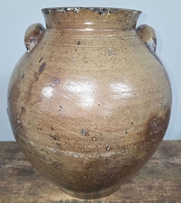 Early Virginia 1800s Salt Glaze 4 Gallon Jar marked V into the shoulder. Lug handles and early 