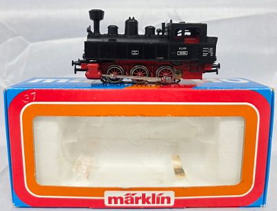 Marklin HO 3087 Steam Locomotive in original box. Tested and working.