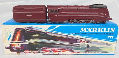 Marklin 3094 Steam Locomotive W/Tender & Box. Marklin 3094 (Stroomlijn) HO Locomotive Met Tender 