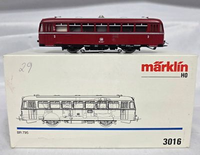 Marklin HO 3016 Railbus BR 795 W/Box. Marklin HO Scale, 3016 Railbus BR 795 W/Box, tested and in 