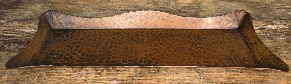 Lot 82: Gustav Stickley Hammered Copper Pen Tray