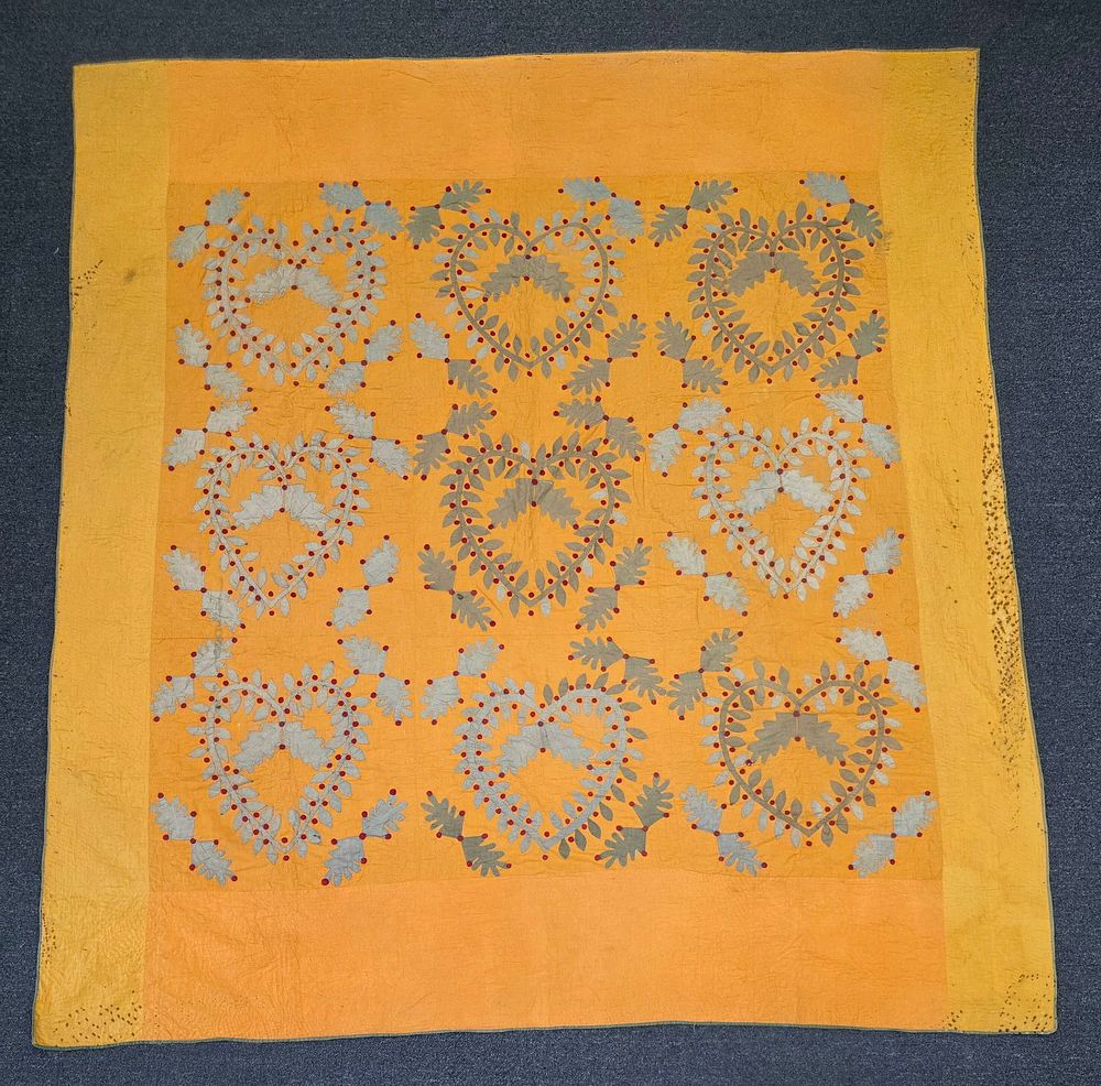 Lot 41C: 1930s Lincoln Heart & Wreath Pattern Quilt