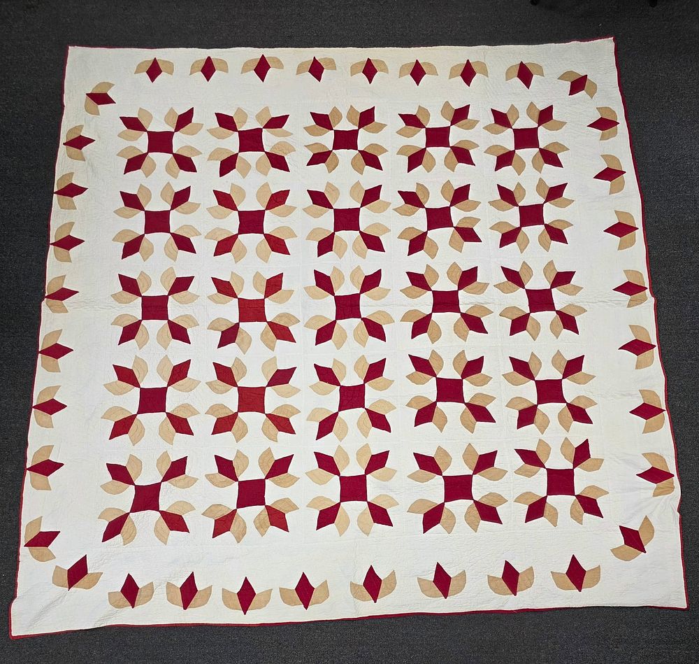 Lot 41J: 1915-30s Turkeys Tracks-Wondering Foot Quilt