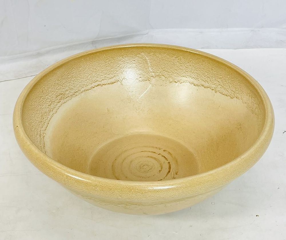 Large Ceramic Planter by Gainey Ceramics. Large ceramic planter designed and manufactured in the 