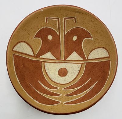 Epi Garcia Pueblo Pottery Bowl with Avian Motif, San Juan Pueblo, 20th Century. A handcrafted